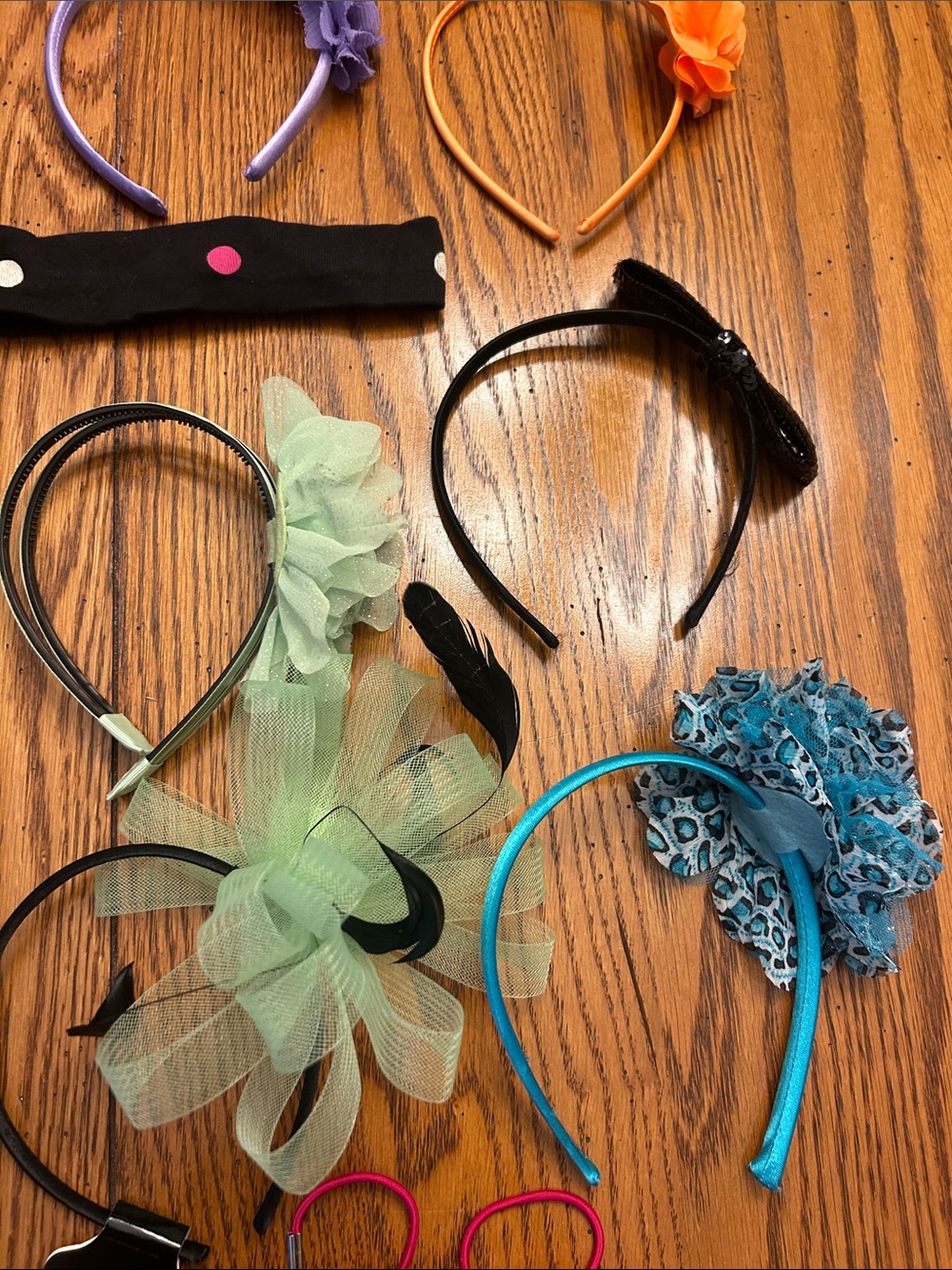 Assorted hair accessories - Picture 3 of 3